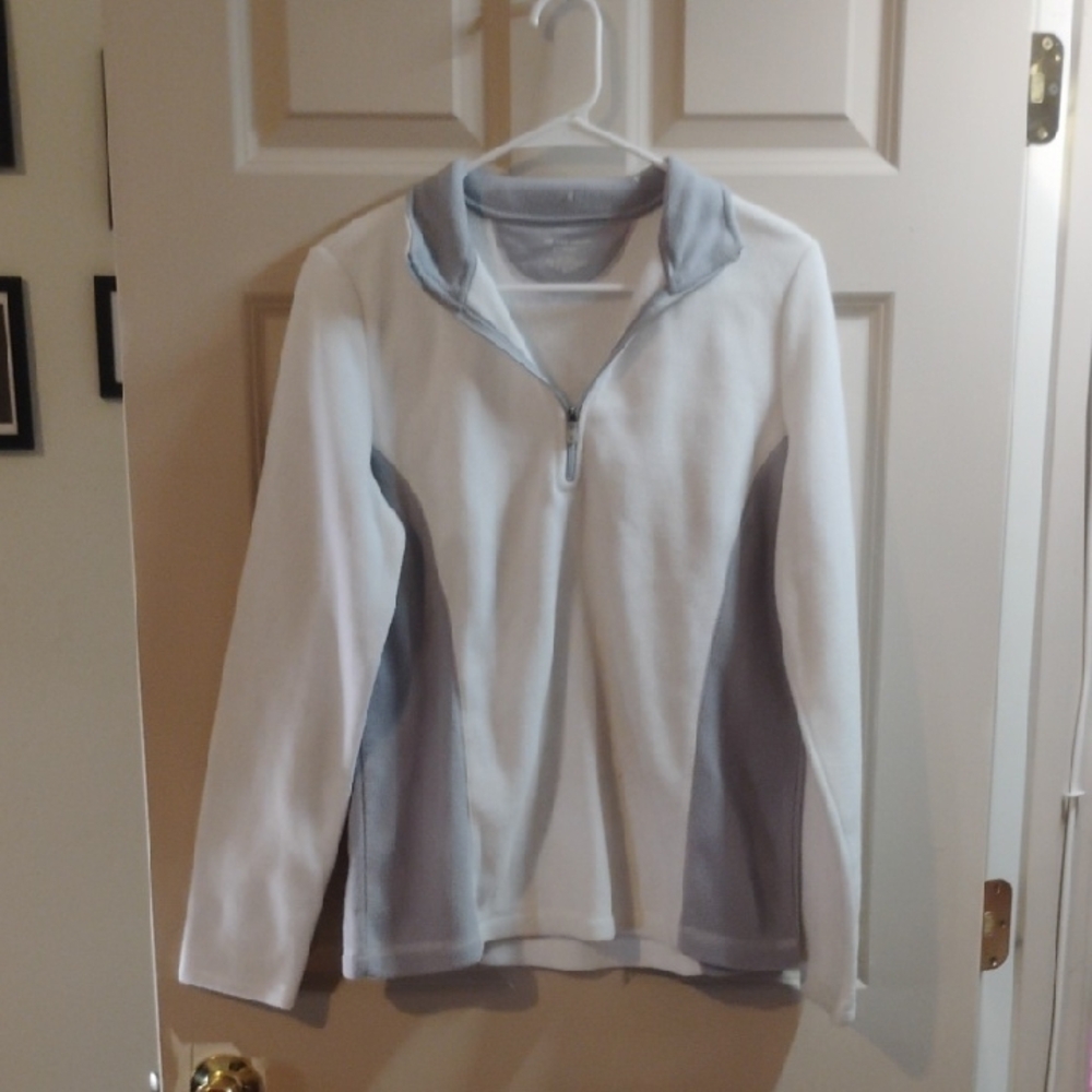 Women's V-Neck Sweater - White and Gray